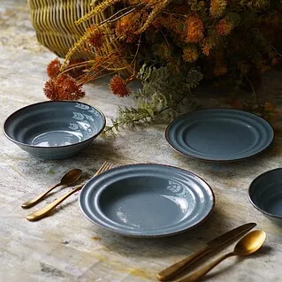 Как сервировать стол фарфором?