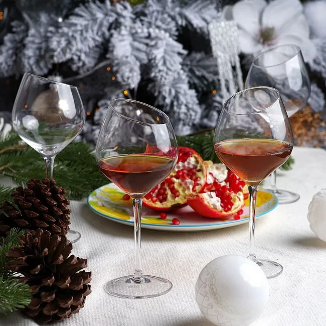 Для чего нужны бокалы со скошенным краем?