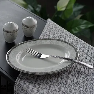 Вилка столовая: виды, материалы, правила сервировки