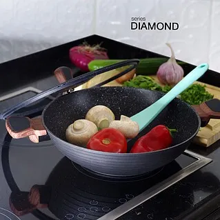 Новинка: сковорода-вок Diamond с антипригарным покрытием